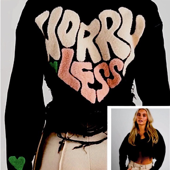 BLACK CROPPED FRAYED JEAN JACKET. - Picture 10 of 10